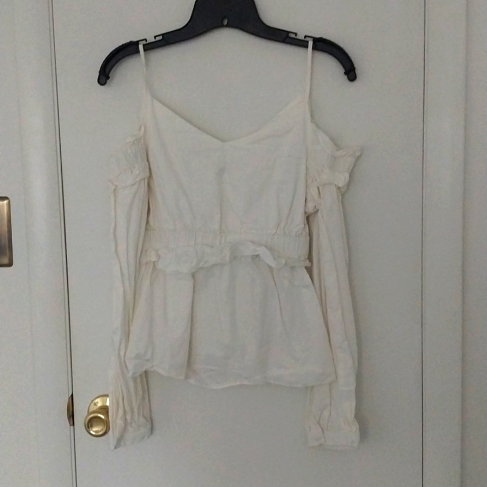 White Cold shoulder top
